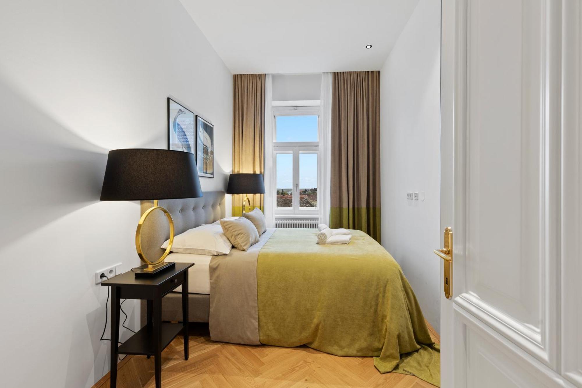 Sgrafit Apartments - Self Check-In Retz Zewnętrze zdjęcie